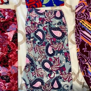 LuLaRoe tc Tall&Curvy Leggings